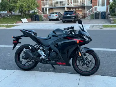 Selling my 2015 R3 as is. Low kms, 9k Mechanically mint. Minor cosmetic damages on right side. Am th...