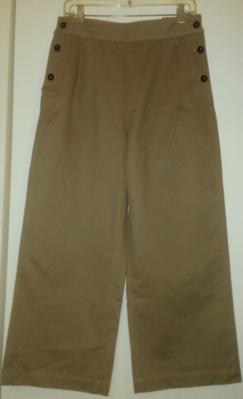 Olive Green Separates - jacket, skirt, cropped pants in Multi-item in Kitchener / Waterloo - Image 3