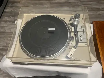 Pioneer PL-518 Turntable , View more