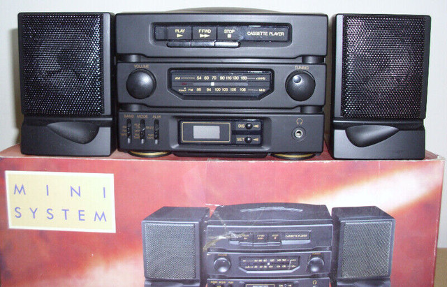 Stereo System in Arts & Collectibles in Mississauga / Peel Region
