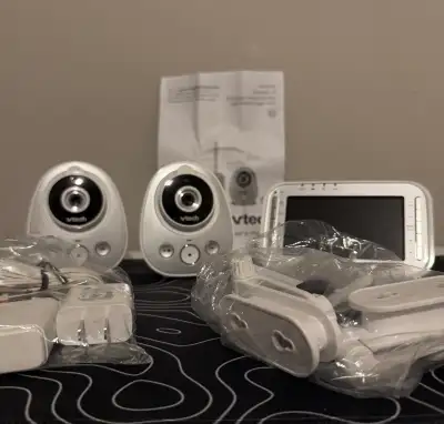 VTech VM342-2 Baby Monitor – Full Color Video Wide-Angle, View more