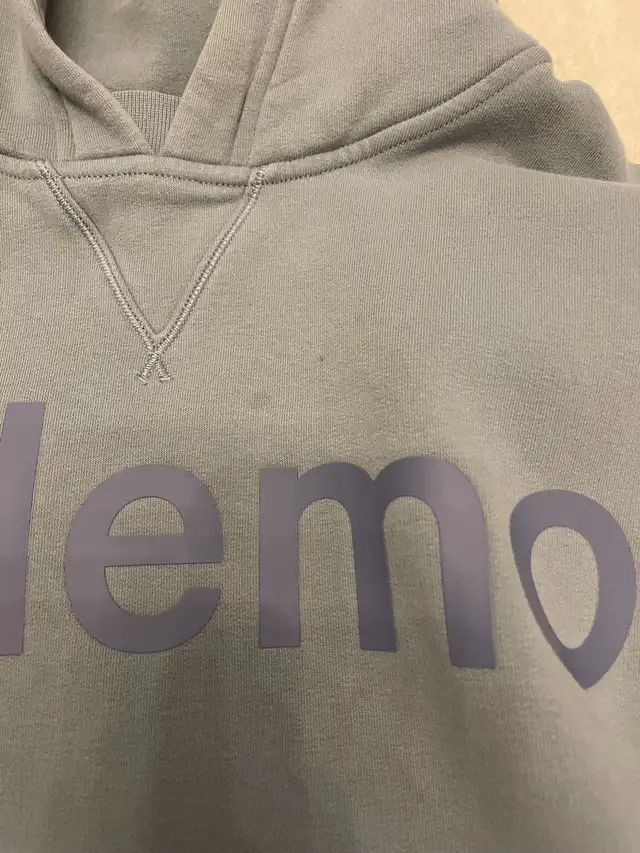 Lululemon hoodie
 in Women's - Tops & Outerwear in Oakville / Halton Region - Image 3