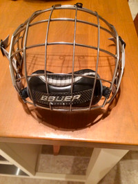 Bauer hockey helmet cage