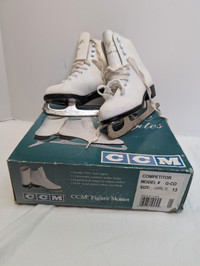 Girls White CCM Figure Skates  Patin artistique fille Size 13