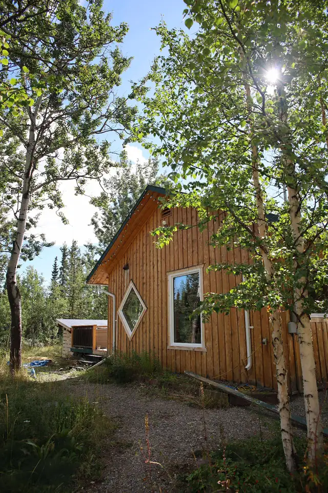 3 Bedroom country Residential House Rental in Short Term Rentals in Whitehorse - Image 6