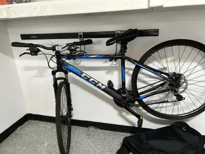 Vélo CCM Homme 28 pouces, View more