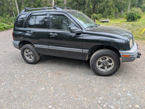 2000 Chevrolet Tracker