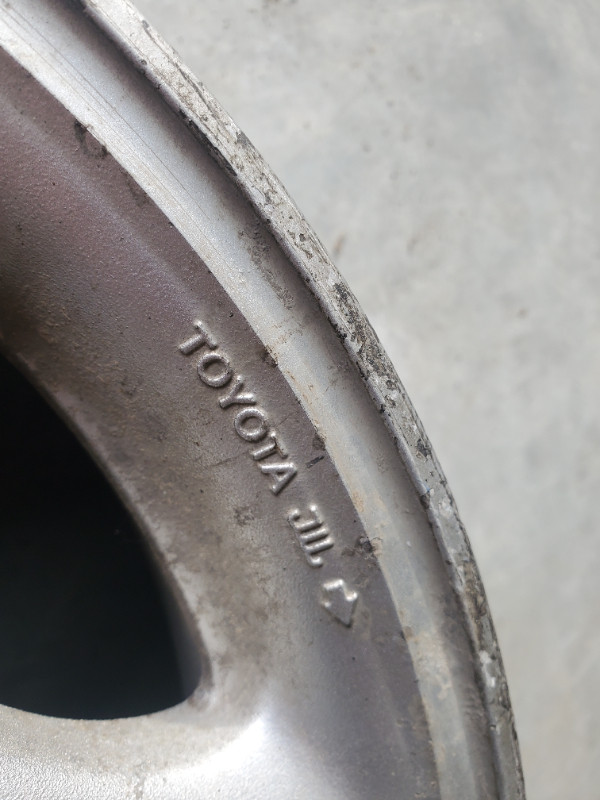 Toyota Celica OEM Wheels 15x6.5JJ39 in Tires & Rims in Kelowna - Image 3