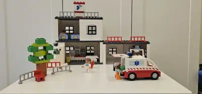 Used LEGO DUPLO 9226 HOSPITAL , View more