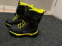 Cougar winter boots size 12 for boys