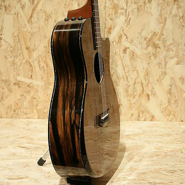 Taylor PS14ce 12-Fret LTD Sinker Redwood/African Ebony $8,200 in Guitars in Burnaby/New Westminster - Image 3