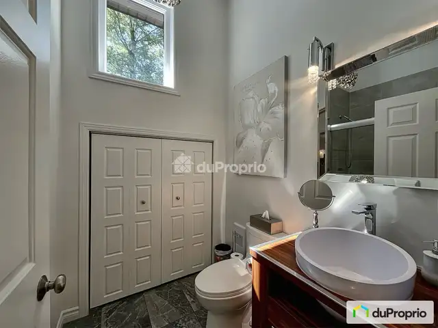 Propriété sur un domaine privé avec accès au Lac Memphrémagog in Houses for Sale in Sherbrooke - Image 6