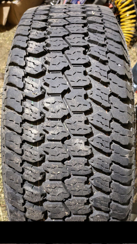 kit 5 pneus et roues rim tire 275/65 r18 dans Pneus et jantes  à Ouest de l’Île - Image 3