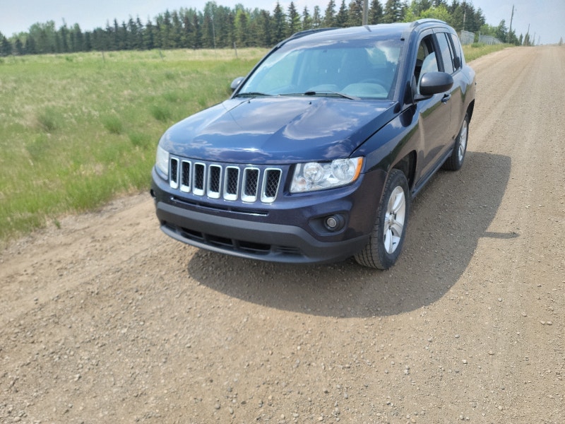 2013 jeep compass 4x4 Cars & Trucks Calgary Kijiji