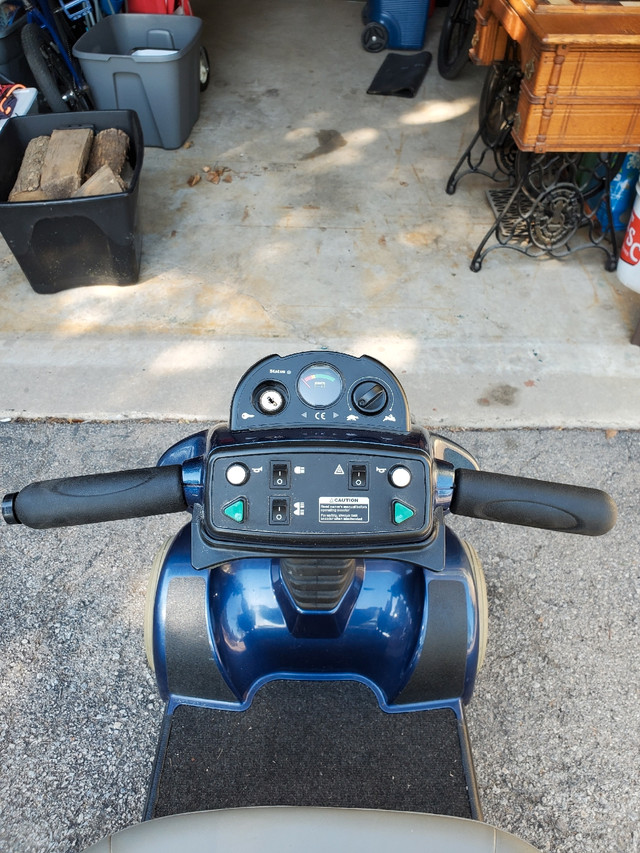 Pride Legend Xl 4 Wheel Mobility Scooter Health And Special Needs Oakville Halton Region 0610