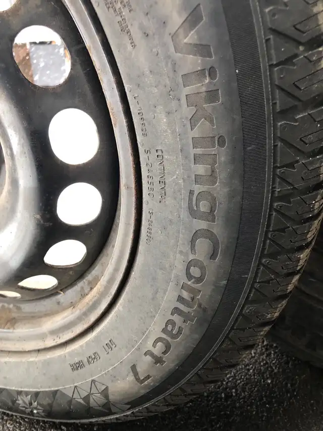 Pneus d'hiver 16" sur jantes VW 5x112 in Tires & Rims in Lévis - Image 7