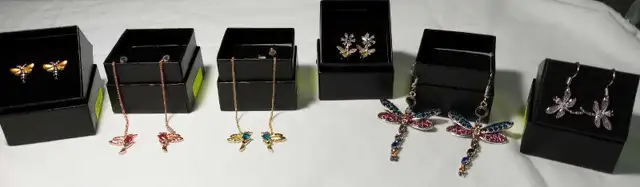Silver Gold Gems Designed Insect Earrings in Jewellery & Watches in Kelowna - Image 7