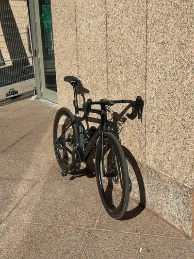 Specialized Tarmac SL6 - Hunt Carbon Wheels , View more