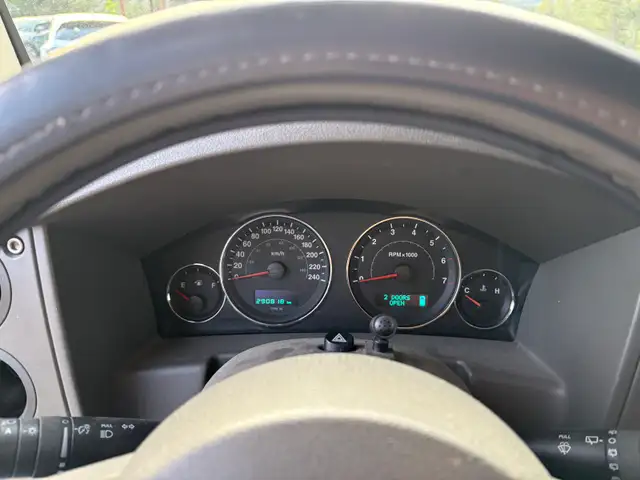 Jeep Commander 2006581029145682257925