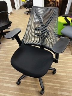 Herman Miller Sayl office task chair in Chairs & Recliners in City of Toronto - Image 2