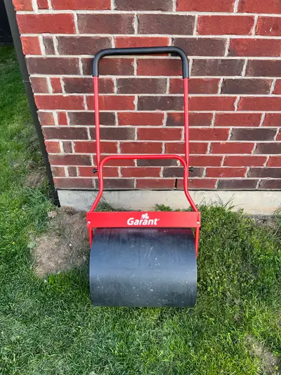 This lawn roller is in great condition, only used a few times. Looking to rent out for anyone who ne...