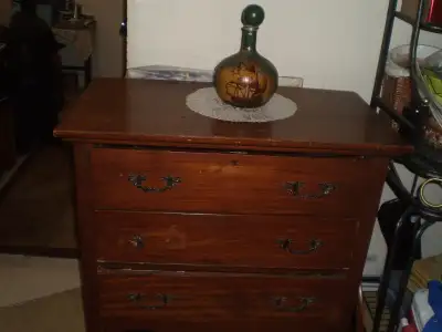 Oak  tiger dresser, three drawers,, View more