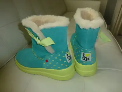 Limited Edition UGG's bought in Austraila - size 7 new - never worn - beautiful - I paid $165.00 but...