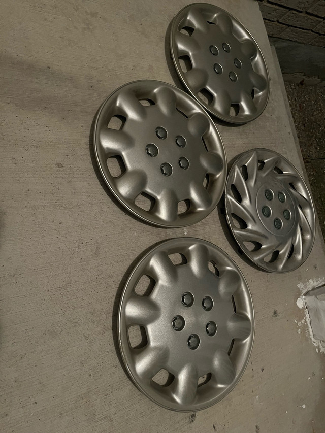 14”  wheel covers in Tires & Rims in Ottawa - Image 3