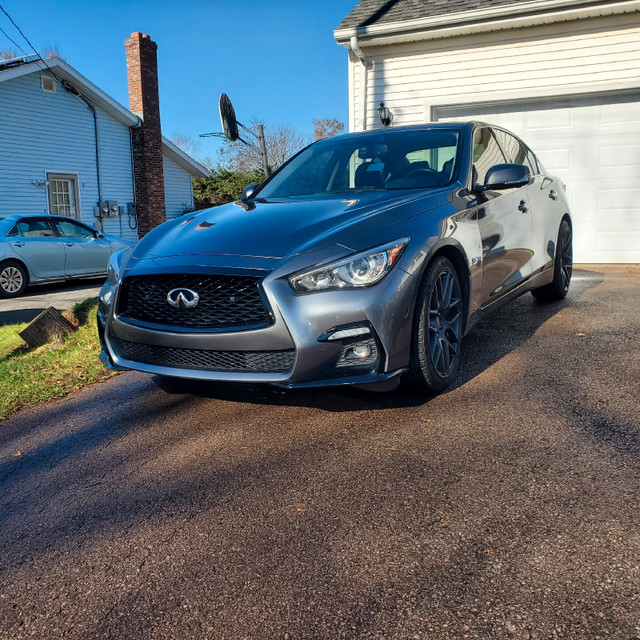 Q50 Red Sport 400 dans Autos et camions  à Charlottetown