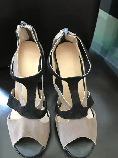 Sandale à talons hauts, View more