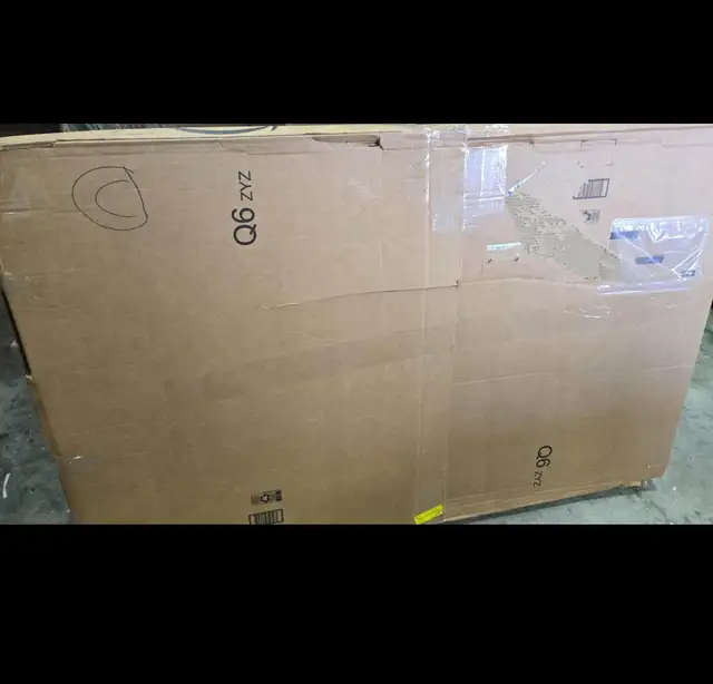 Large Coastal Flowers Wall Art for Living Room Decor Framed Art  in Home Décor & Accents in Hamilton - Image 8