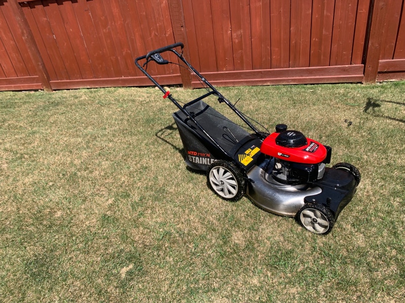Honda lawnmower gas powered Lawnmowers & Leaf Blowers Red Deer Kijiji