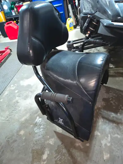 Selling my slightly used Apex Jack Seat with hardware. No rips comes with mounting hardware. Selling...