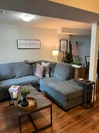 1 BEDROOM APT w/Amazing fenced private yard- MAY 1st