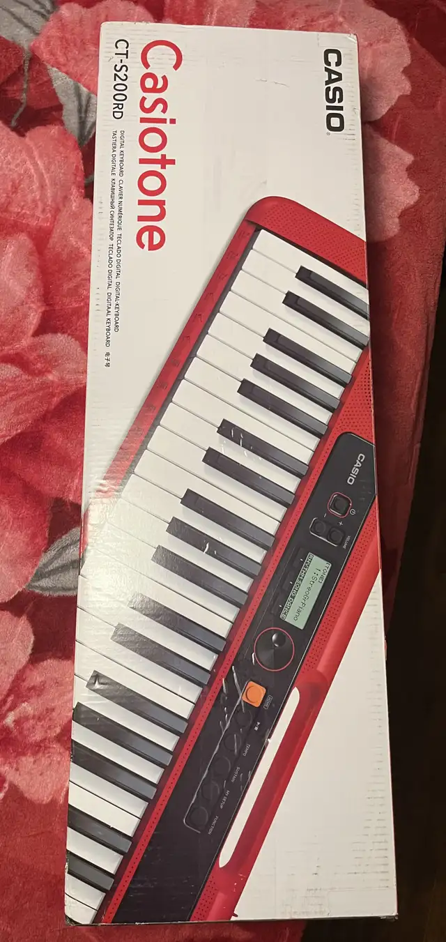 (Moving out sale)  DIGITAL KEYBOARD in Pianos & Keyboards in Dartmouth - Image 4