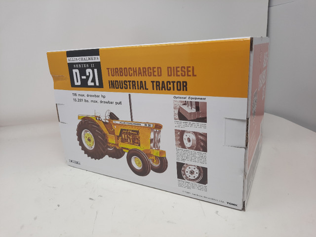 New! Allis Chalmers d21 industrial toy tractor in Toys & Games in Sarnia - Image 3