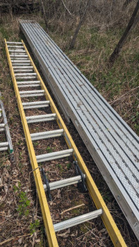 24' Aluminum scaffold plank & 30' Featherlite Extension Ladder 