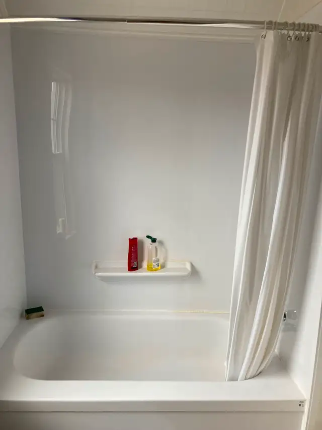 Large Room For Rent in Room Rentals & Roommates in Dartmouth - Image 6