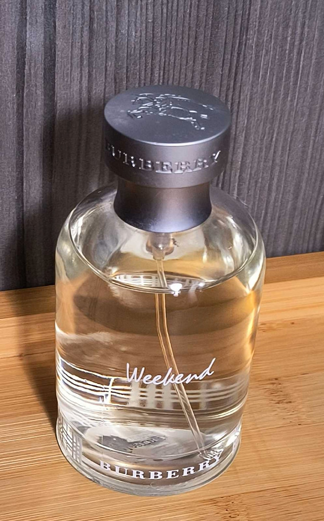 Burberry Weekend Eau de Toilette (100ML) in Health & Special Needs in City of Toronto - Image 2