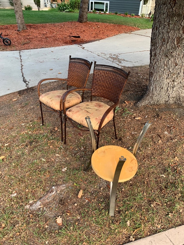 Wicker ,wrought iron chairs & table base Free Stuff Winnipeg Kijiji