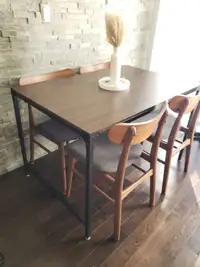 Magnifique ensemble de salle à manger/Beautiful dining room set