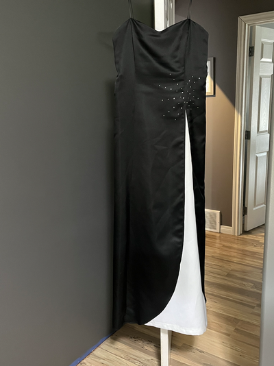 Reitmans dress size 13, View more