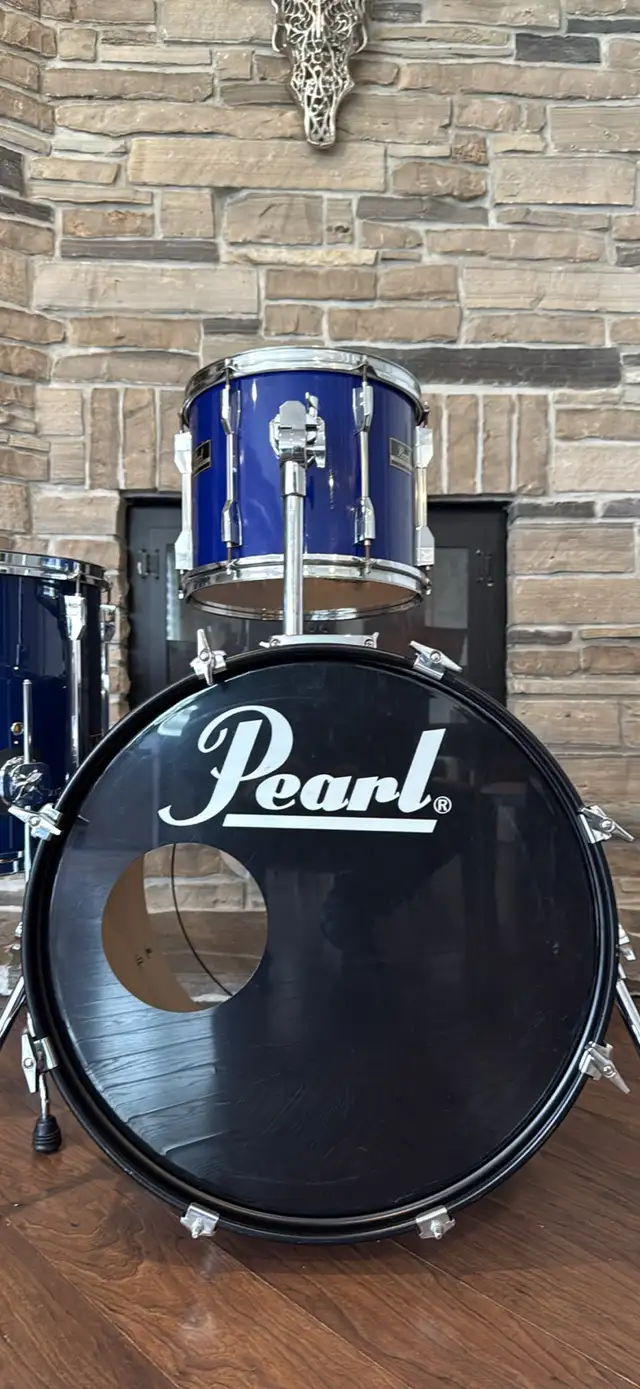 Pearl three piece shell pack **20” bass drum **Price Drop** in Drums & Percussion in Hamilton - Image 3