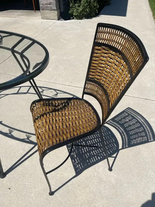 Wrought Iron Oval Glass Table/ 2 Chairs Patio/Kitchen in Patio & Garden Furniture in Owen Sound - Image 9