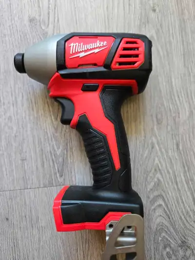 Milwaukee M18 18V Lit-Ion Cordless 1/4-inch Hex Impact , View more