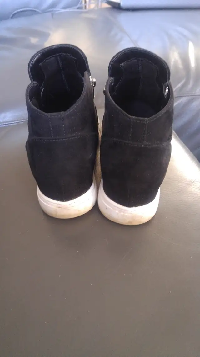 "Cushionaire" Memory Foam, Size 11 in Women's - Shoes in Edmonton - Image 5