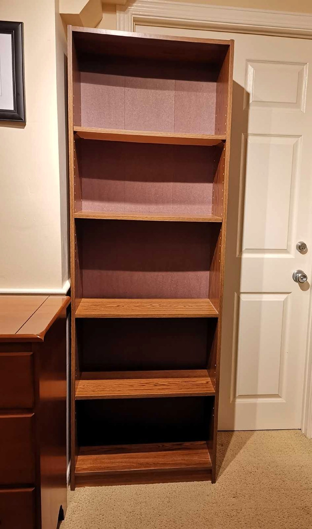 Nice Ikea bookcase in good quality and great condition in Bookcases & Shelving Units in Markham / York Region