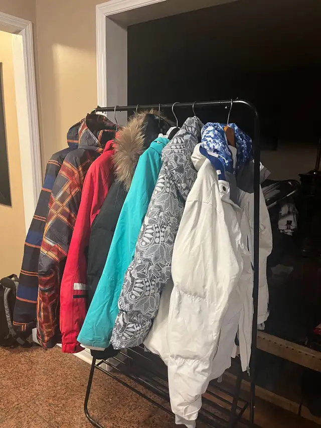 Ski , snowboard jackets and pants  in Ski in Markham / York Region - Image 11