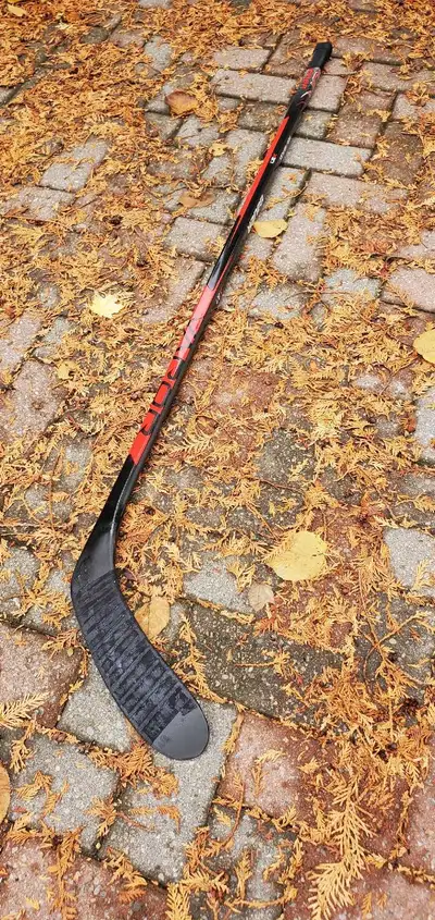 New Bauer Vapor X3.7 Composite Hockey StickTaped bur never, View more