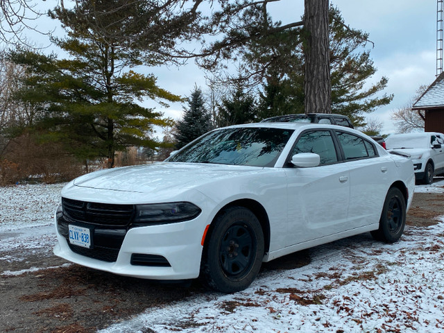 2017 Dodge Charger RWD V6 in Cars & Trucks in Owen Sound - Image 3